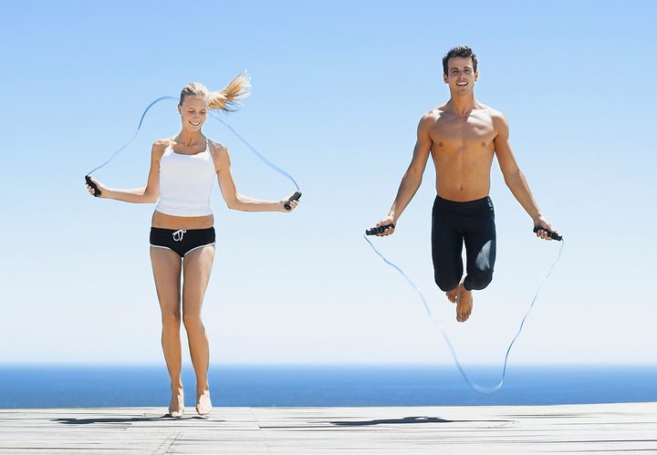 Фото как прыгать со скакалкой для быстрого похудения