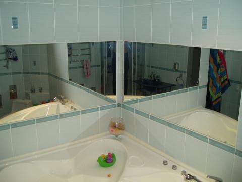 Фото на тему: Что делать, чтобы зеркало в ванной не потело?